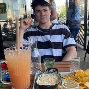 Meet your Posher, Jake